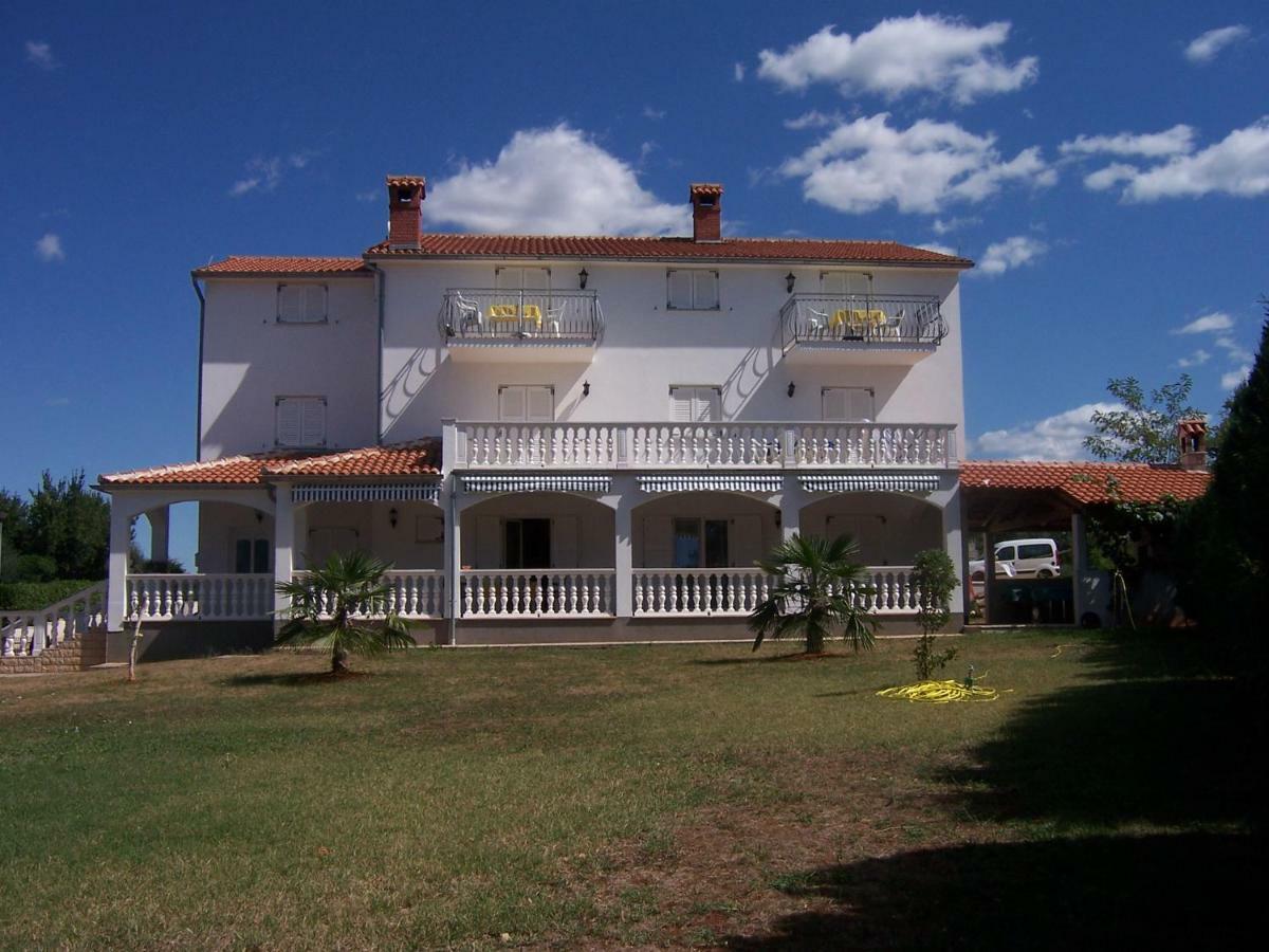 Apartment Coskovic Rosini Exterior photo